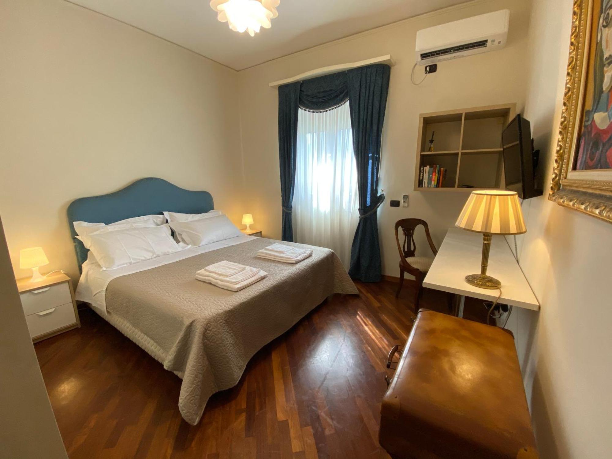 Casa Battisti Messina Guest House In Centro Citta, Ideale Per Famiglie O Gruppi Buitenkant foto