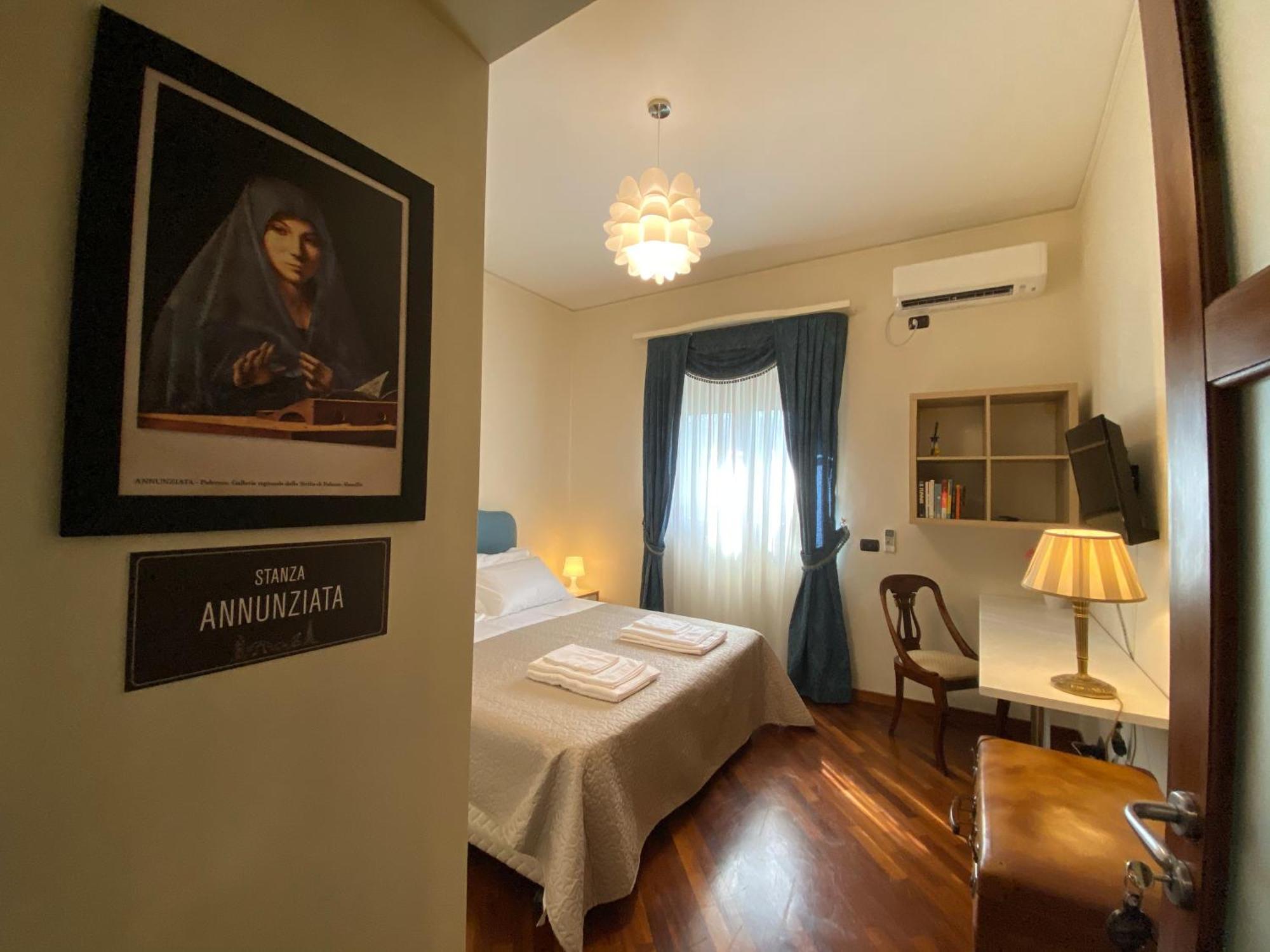 Casa Battisti Messina Guest House In Centro Citta, Ideale Per Famiglie O Gruppi Buitenkant foto