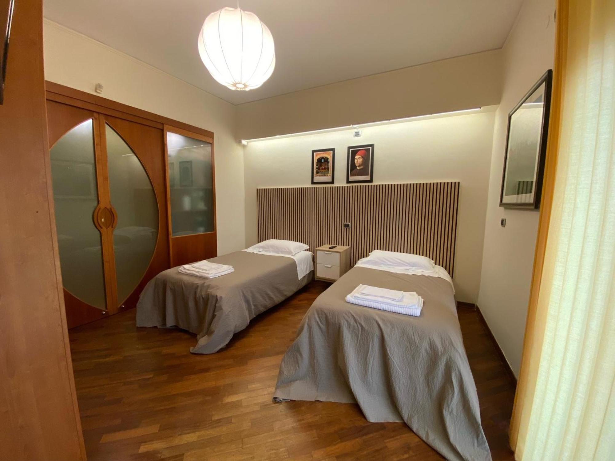 Casa Battisti Messina Guest House In Centro Citta, Ideale Per Famiglie O Gruppi Buitenkant foto